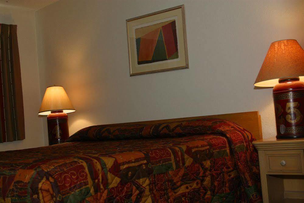 West Winds Lodge Ruidoso Bagian luar foto